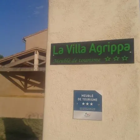 La Agrippa 펜션 로쉬귀드